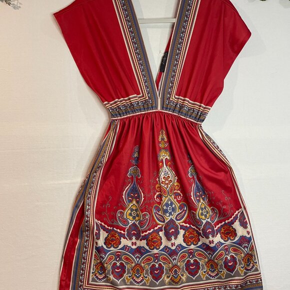 twenty one Dresses & Skirts - Twenty One V Neck Sundress Pretty Paisley Print Size Medium